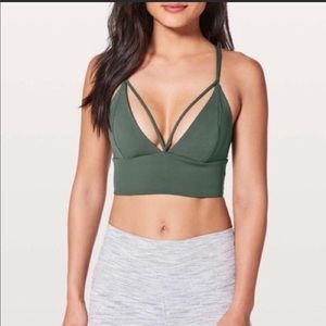 Lululemon Pushing Limits sports bra